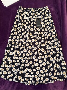 Rails Black Daisy Print A-Line Skirt with White & Yellow Flowers